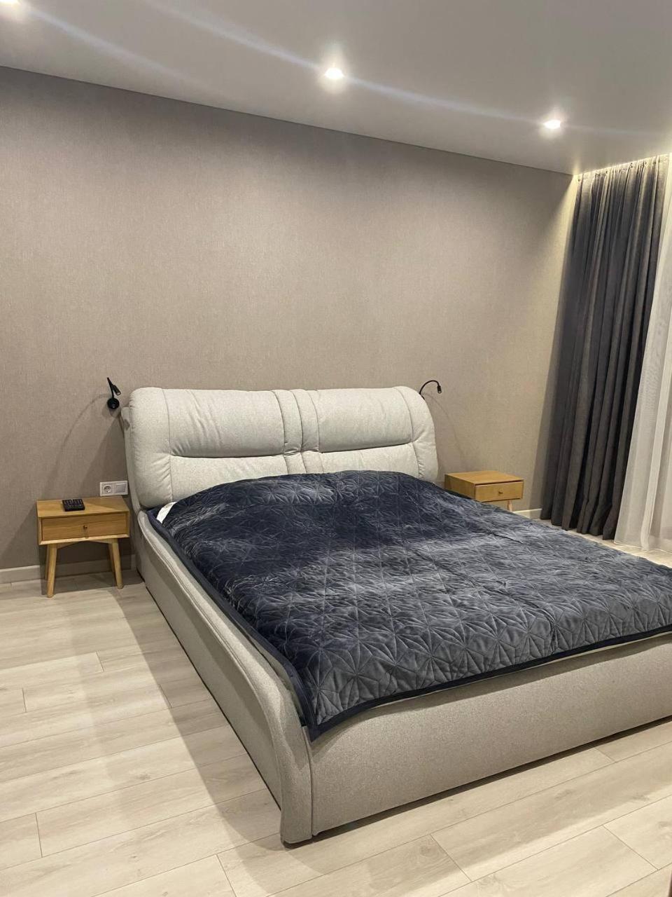 Apartpoltava Двокімнатні Апартаменти З Джакузі Біля Листопаду Екстериор снимка