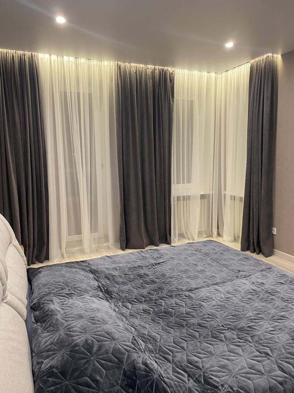 Apartpoltava Двокімнатні Апартаменти З Джакузі Біля Листопаду Екстериор снимка
