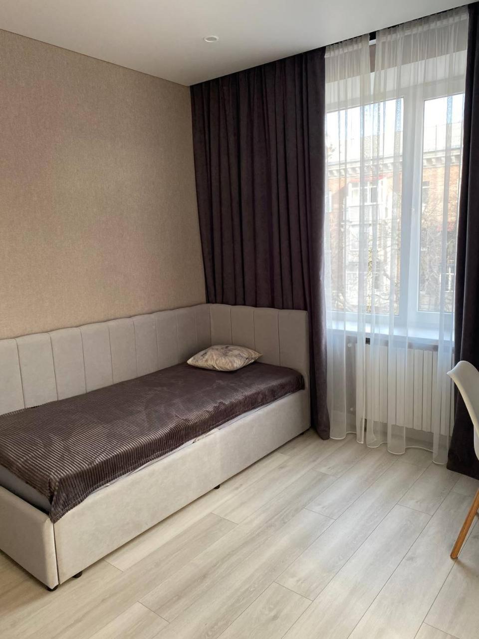 Apartpoltava Двокімнатні Апартаменти З Джакузі Біля Листопаду Екстериор снимка